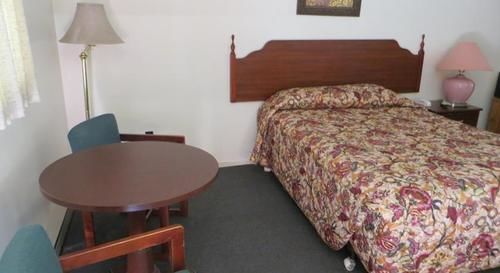 Dry Ridge Motor Inn Esterno foto